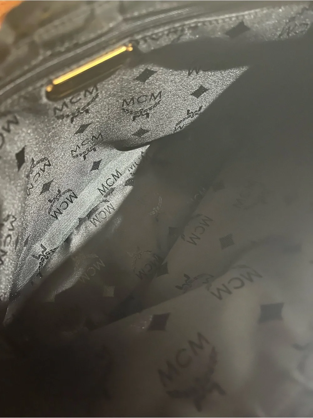 MCM HANDBAG - Picture 9 of 11